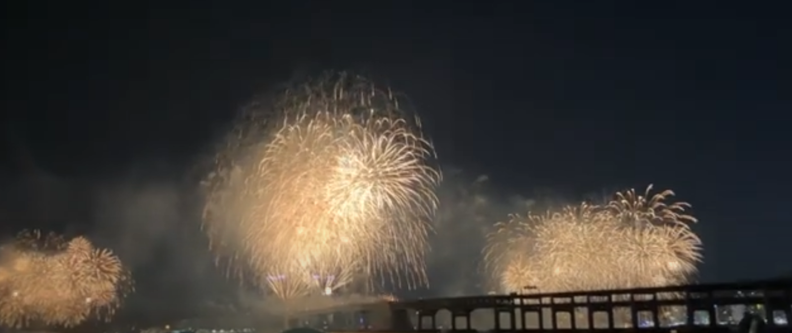 부산 불꽃축제 2023 일정 - 명당 마린시티에서 본 불꽃축제 사진